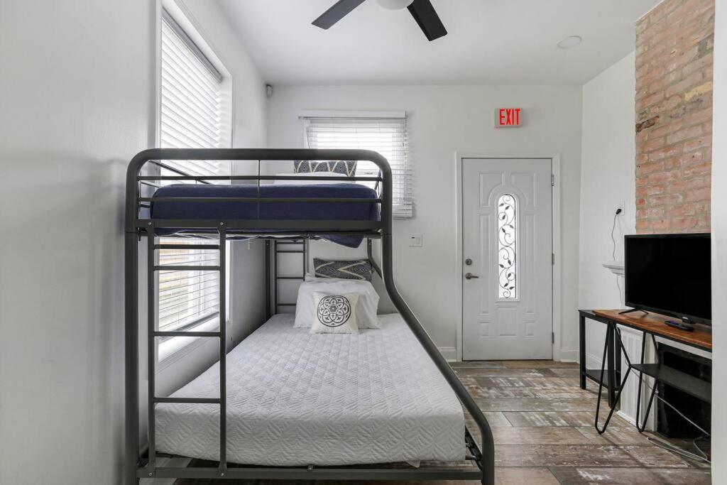 Вилла Sleep 10 Next To Superdome And Downtown Новый Орлеан Экстерьер фото